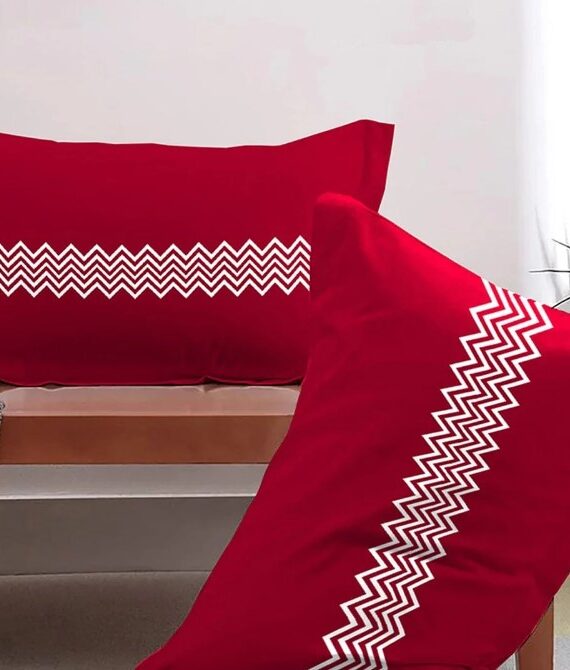 Urban Comfort Pillow Covers Set, 144 Tc,Trippy Triangles Red